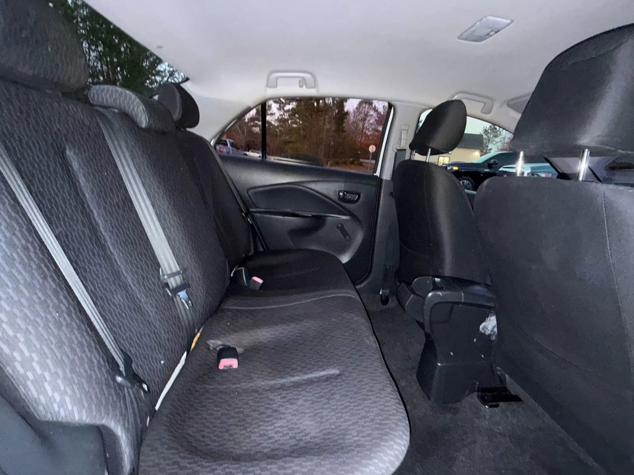 Used 2011 Toyota Yaris Sedan image 19