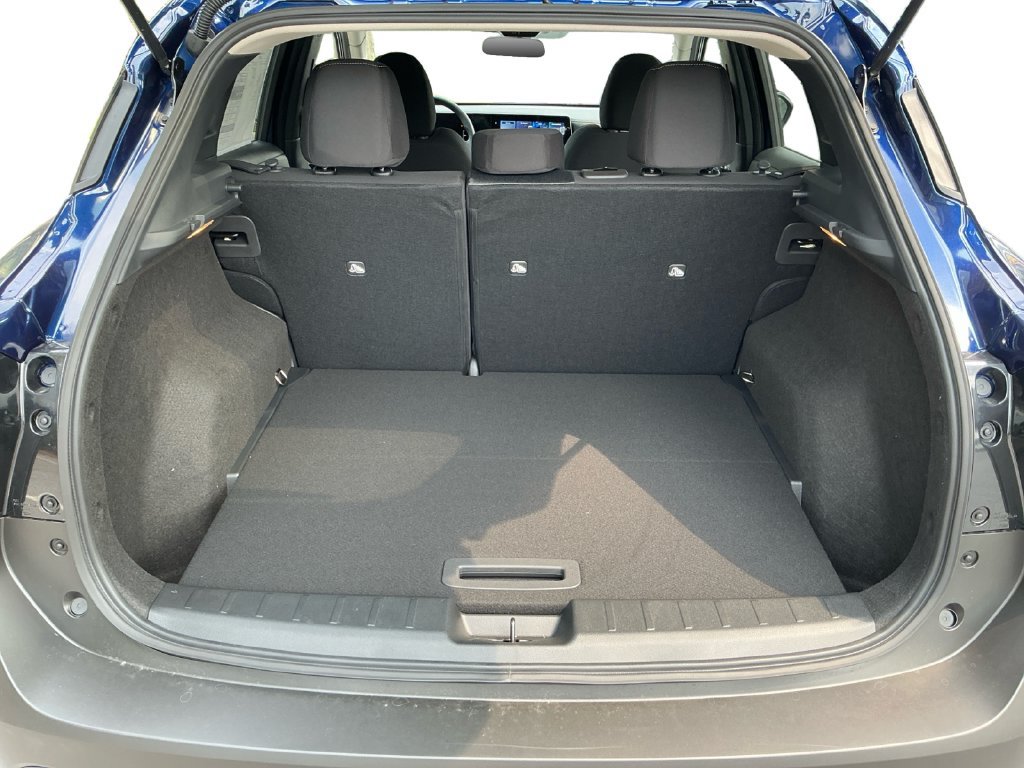 New 2026 Nissan Kicks SV w/ Cold Weather Package FWD image 14