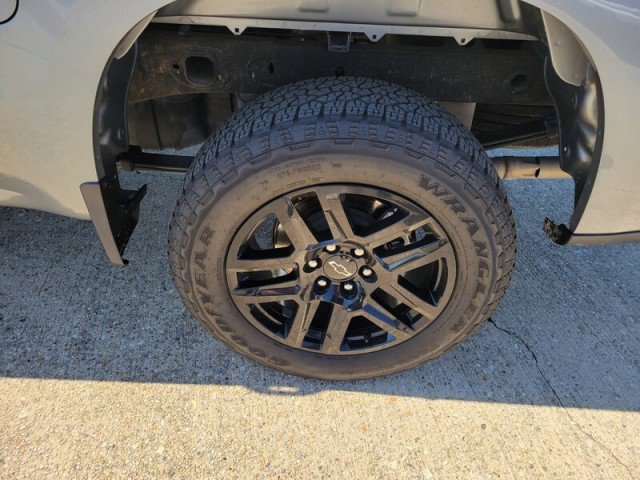 Used 2025 Chevrolet Silverado 1500 LT Trail Boss image 8