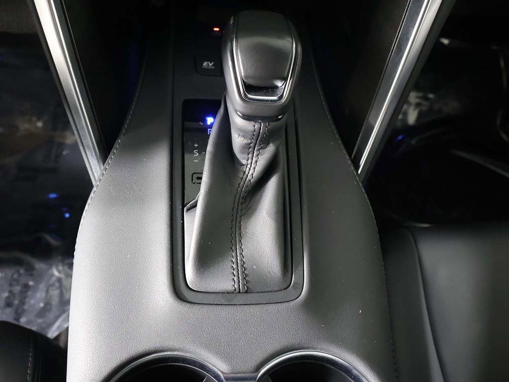 Used 2023 Toyota Venza Nightshade image 42