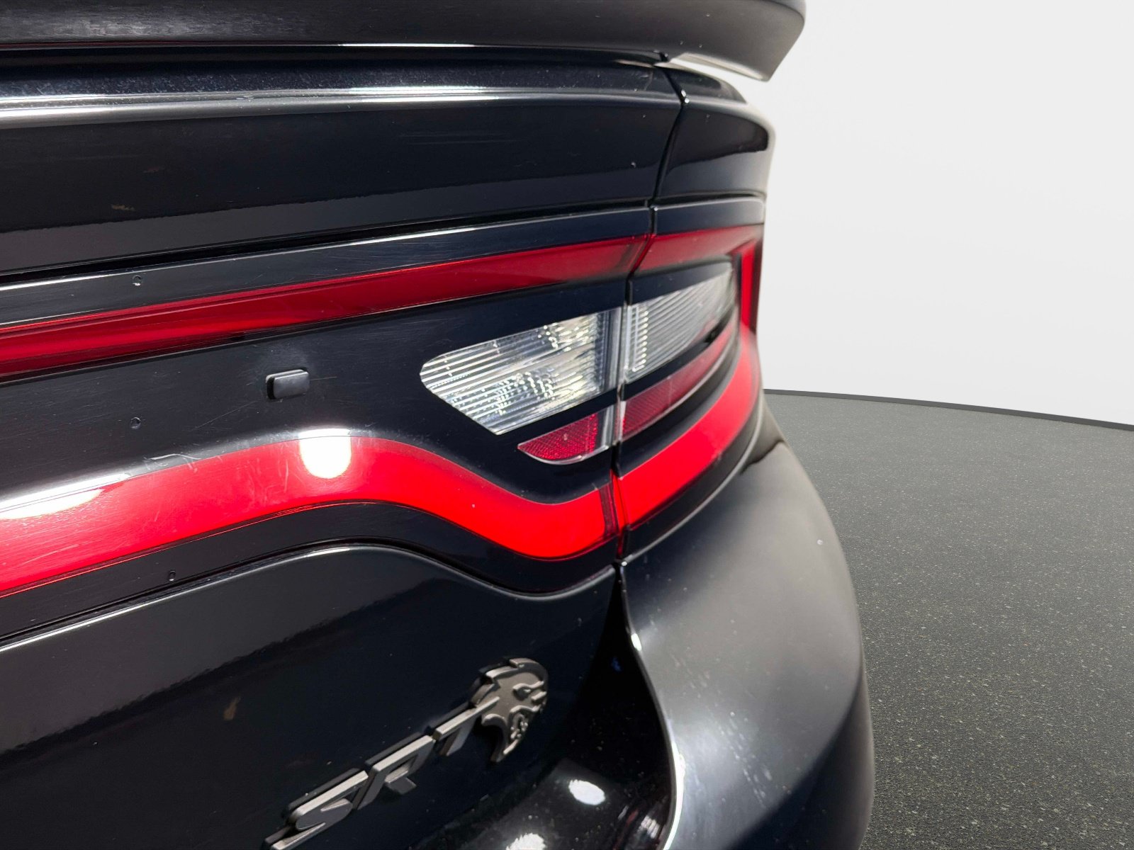 Used 2022 Dodge Charger SRT Hellcat w/ Harman/Kardon Audio Group RWD image 9