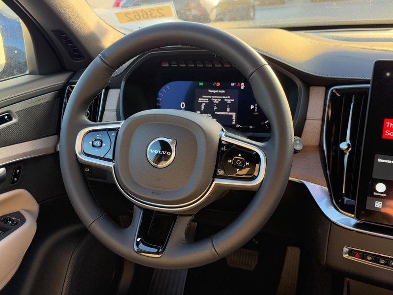 New 2026 Volvo XC90 B6 Plus w/ Protection Package Premier image 9