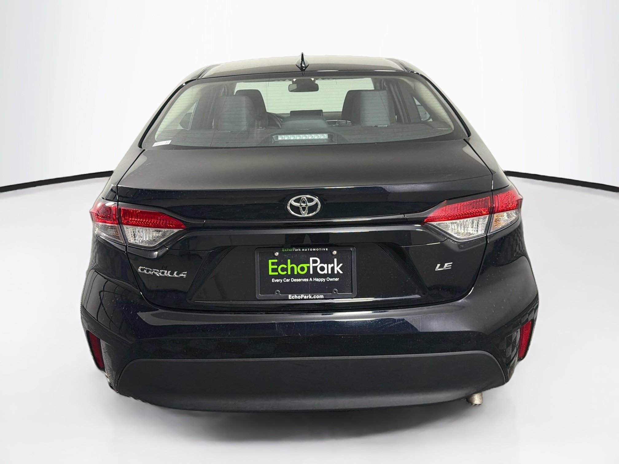 Used 2025 Toyota Corolla LE FWD image 7