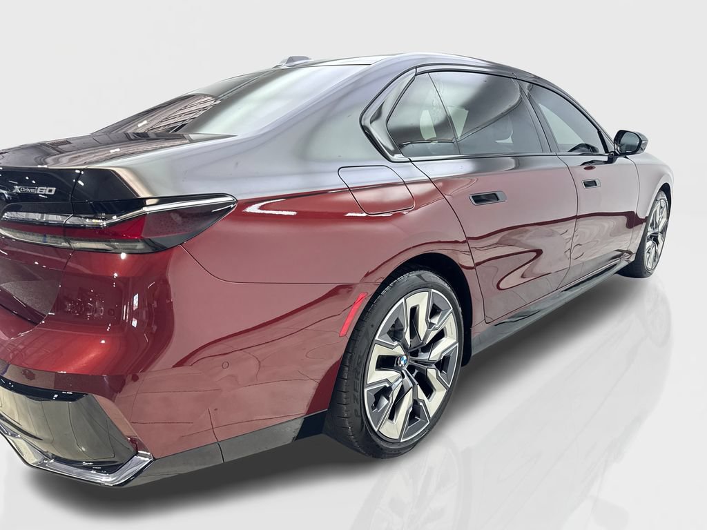 Used 2023 BMW i7 xDrive60 AWD/4WD image 13