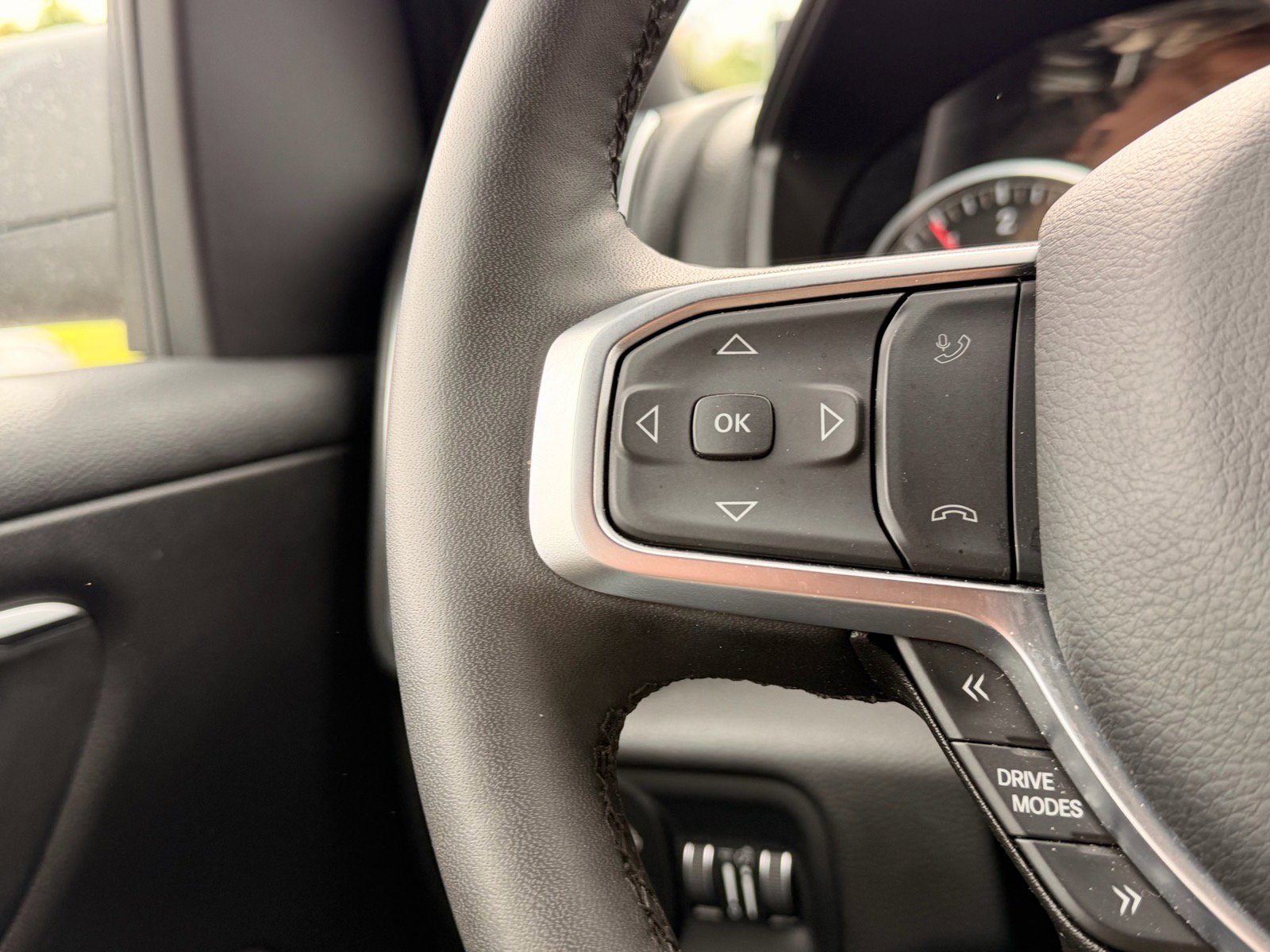 Used 2025 RAM 1500 Big Horn AWD/4WD image 16