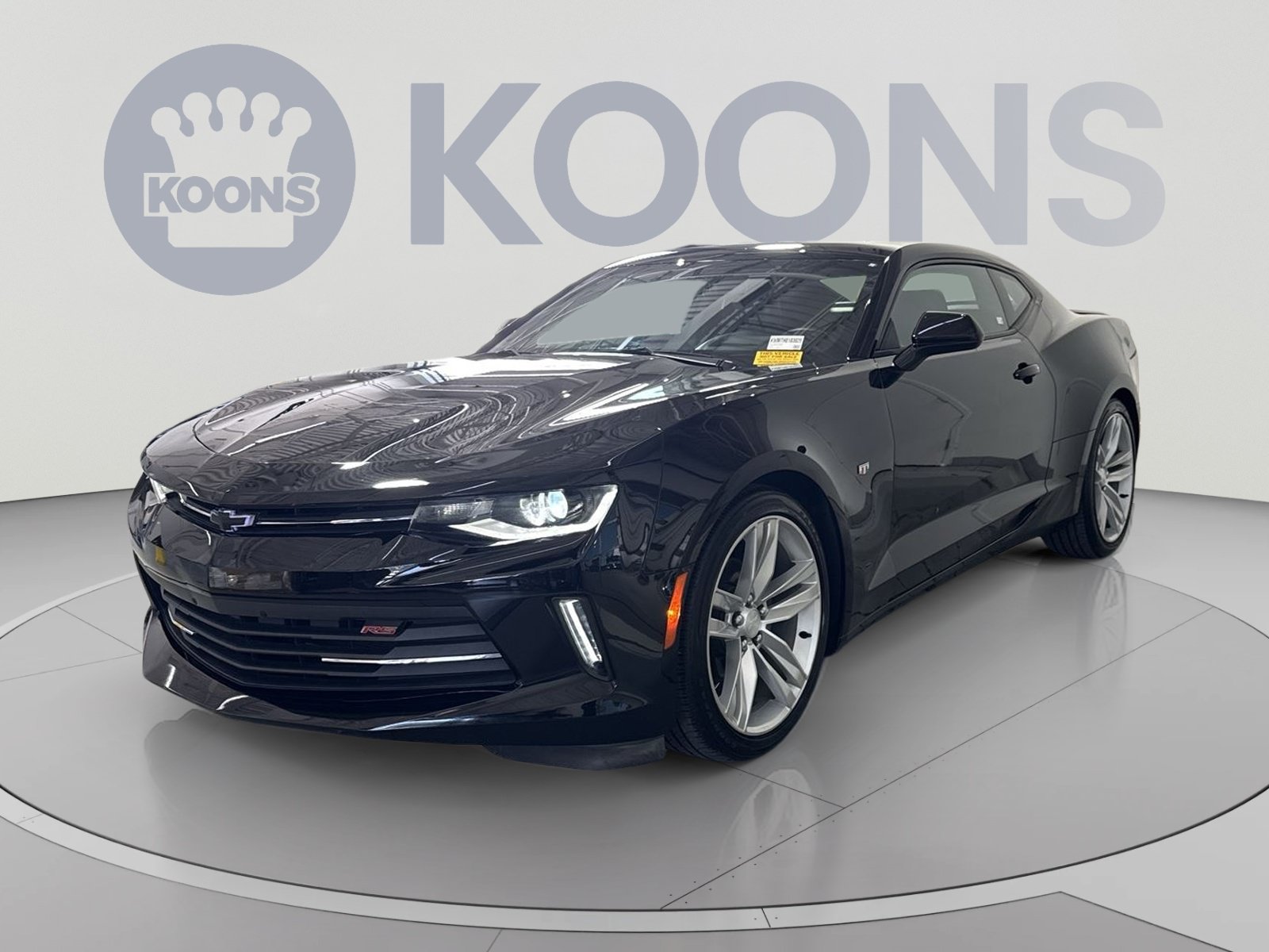 Used 2017 Chevrolet Camaro LT RWD image 5