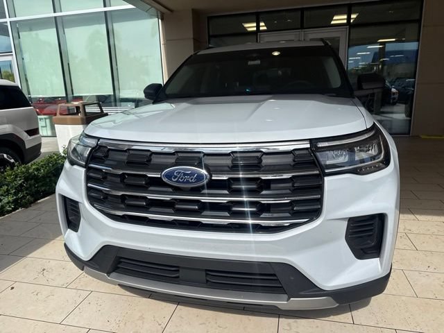 Used 2025 Ford Explorer Active RWD video 2