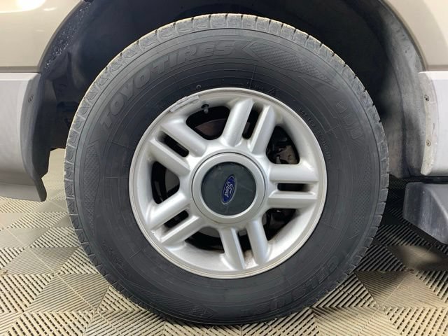 Used 2003 Ford Expedition XLT AWD/4WD image 33