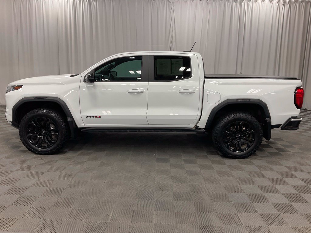 Used 2023 GMC Canyon AT4 w/ AT4 Premium Package AWD/4WD image 10