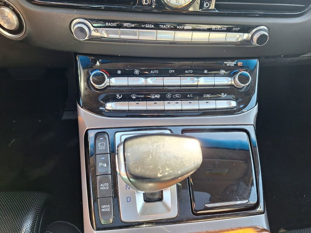 Used 2017 Genesis G90 3.3T Premium image 18