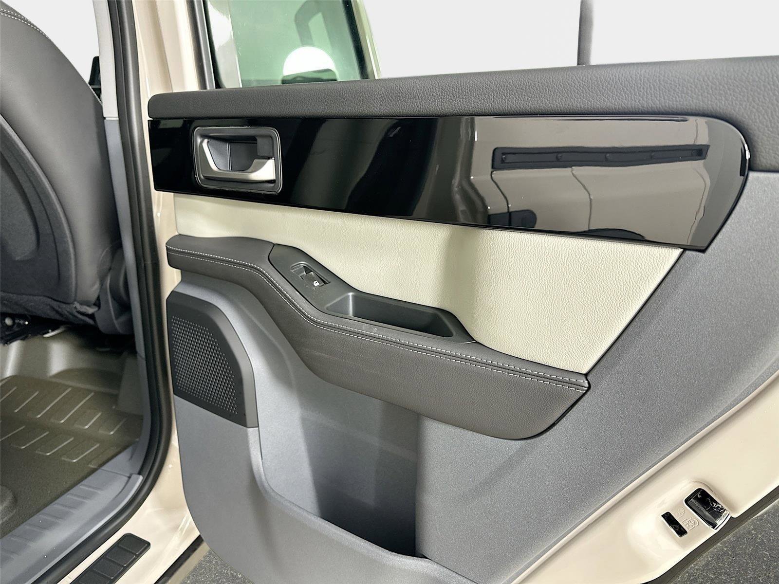 New 2025 INEOS Grenadier Fieldmaster Edition image 46