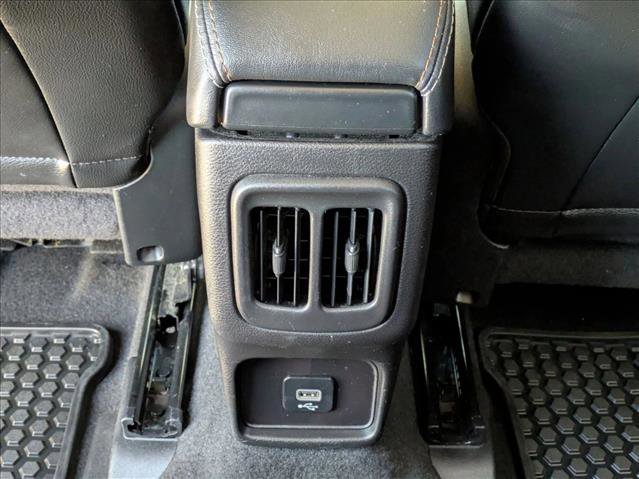 Used 2020 Jeep Compass Latitude w/ Cold Weather Group image 16