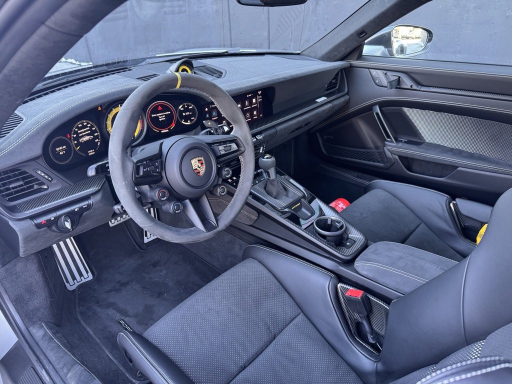 Used 2025 Porsche 911 GT3 RS image 4