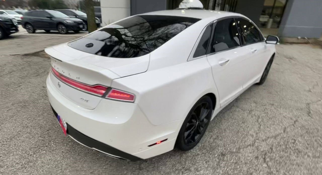 Used 2020 Lincoln MKZ Reserve w/ Monochromatic Package image 11