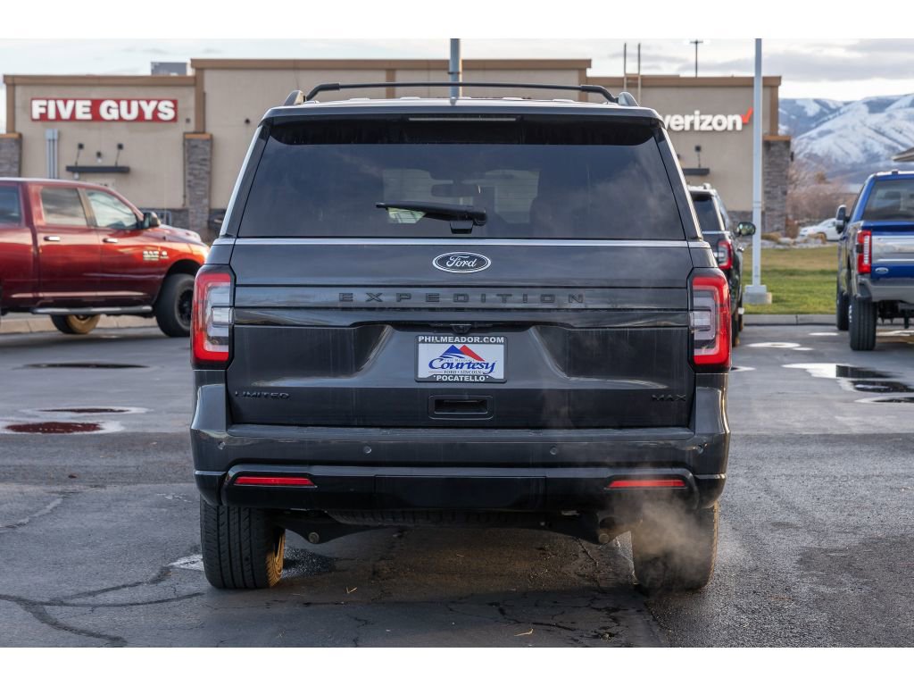 Used 2022 Ford Expedition Max Limited image 4