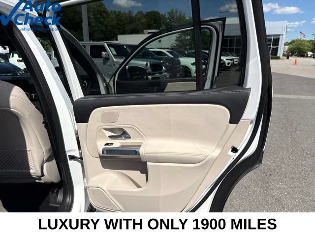 Used 2026 Mercedes-Benz GLB 250 4MATIC image 34