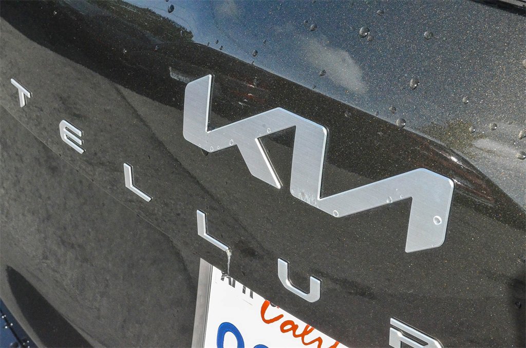 Used 2023 Kia Telluride EX X-Line image 8