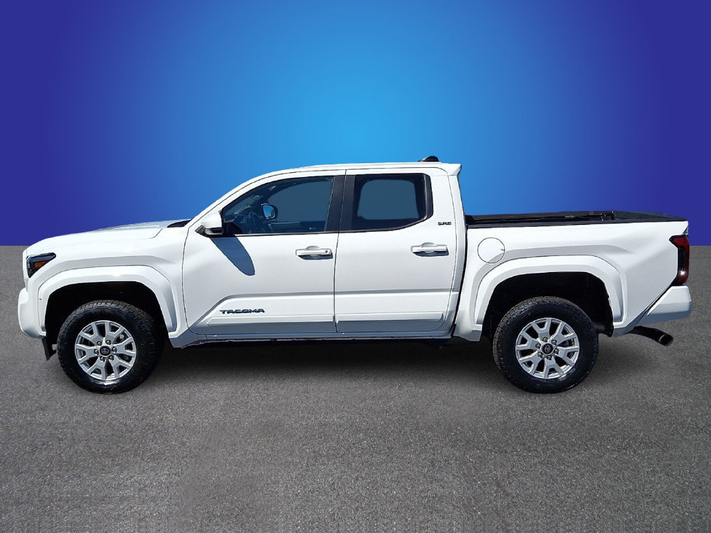 Used 2024 Toyota Tacoma SR5 AWD/4WD image 7