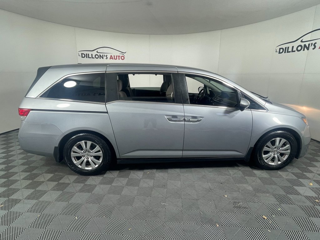 Used 2016 Honda Odyssey SE image 9