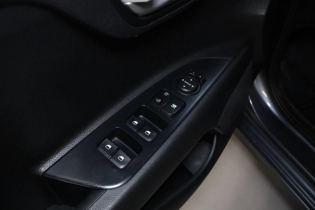 Used 2019 Kia Rio S FWD image 13