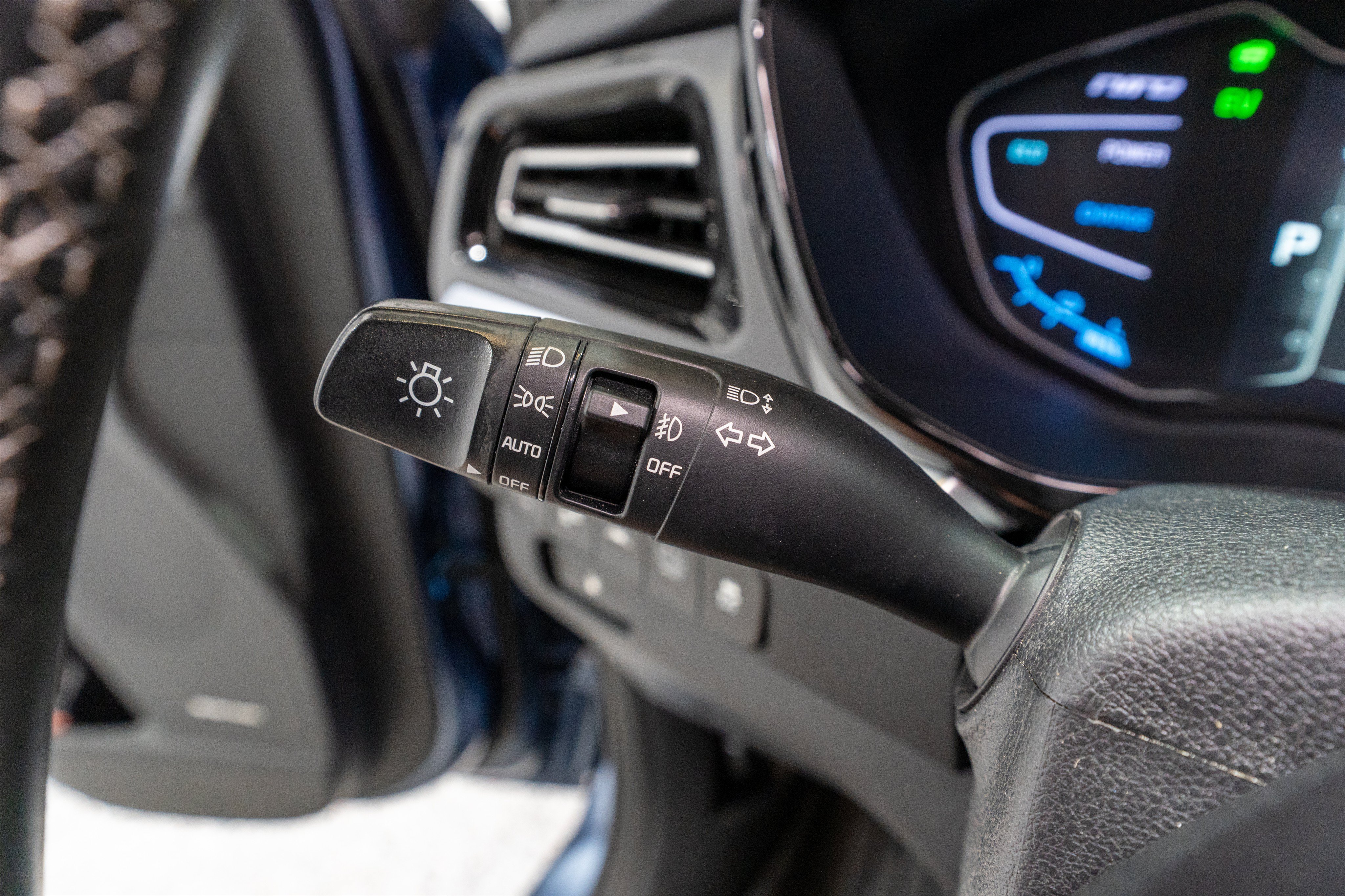 Used 2022 Kia Niro EX Premium FWD image 29