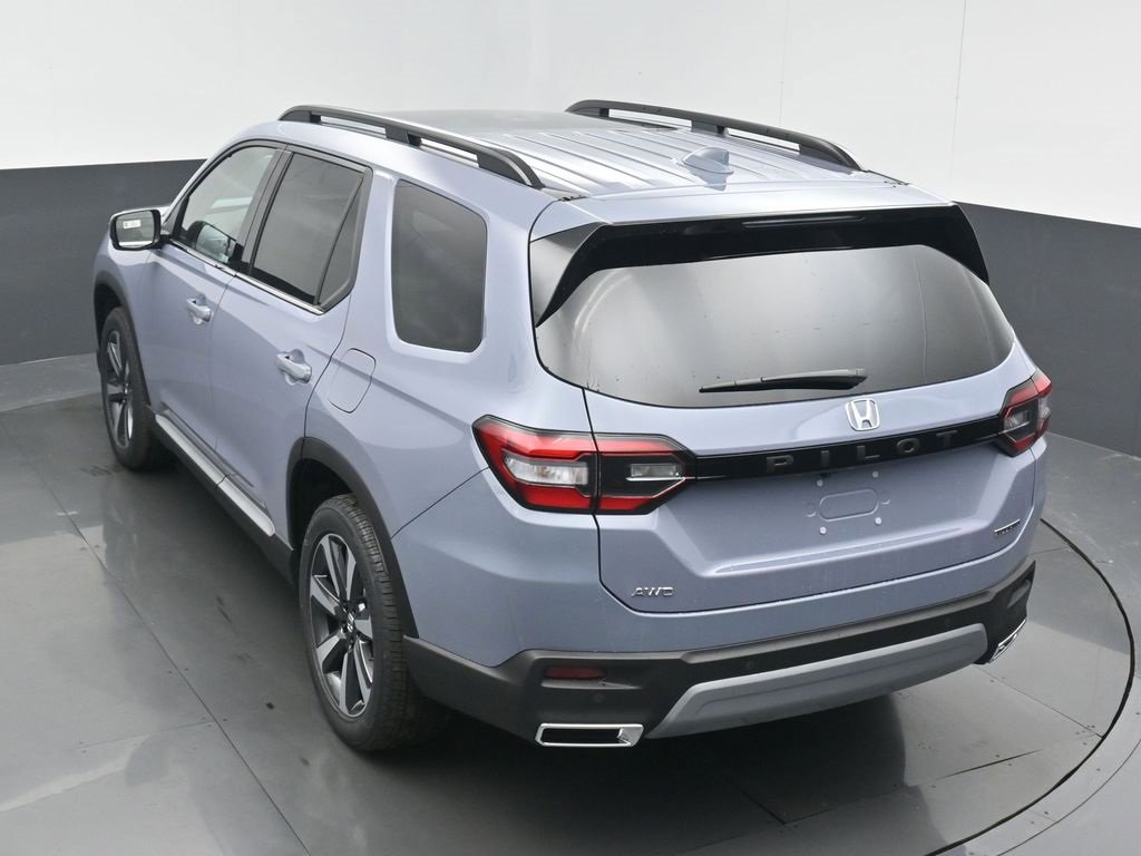 New 2025 Honda Pilot Touring image 18