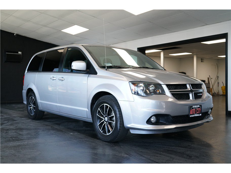 Used 2018 Dodge Grand Caravan GT FWD image 1
