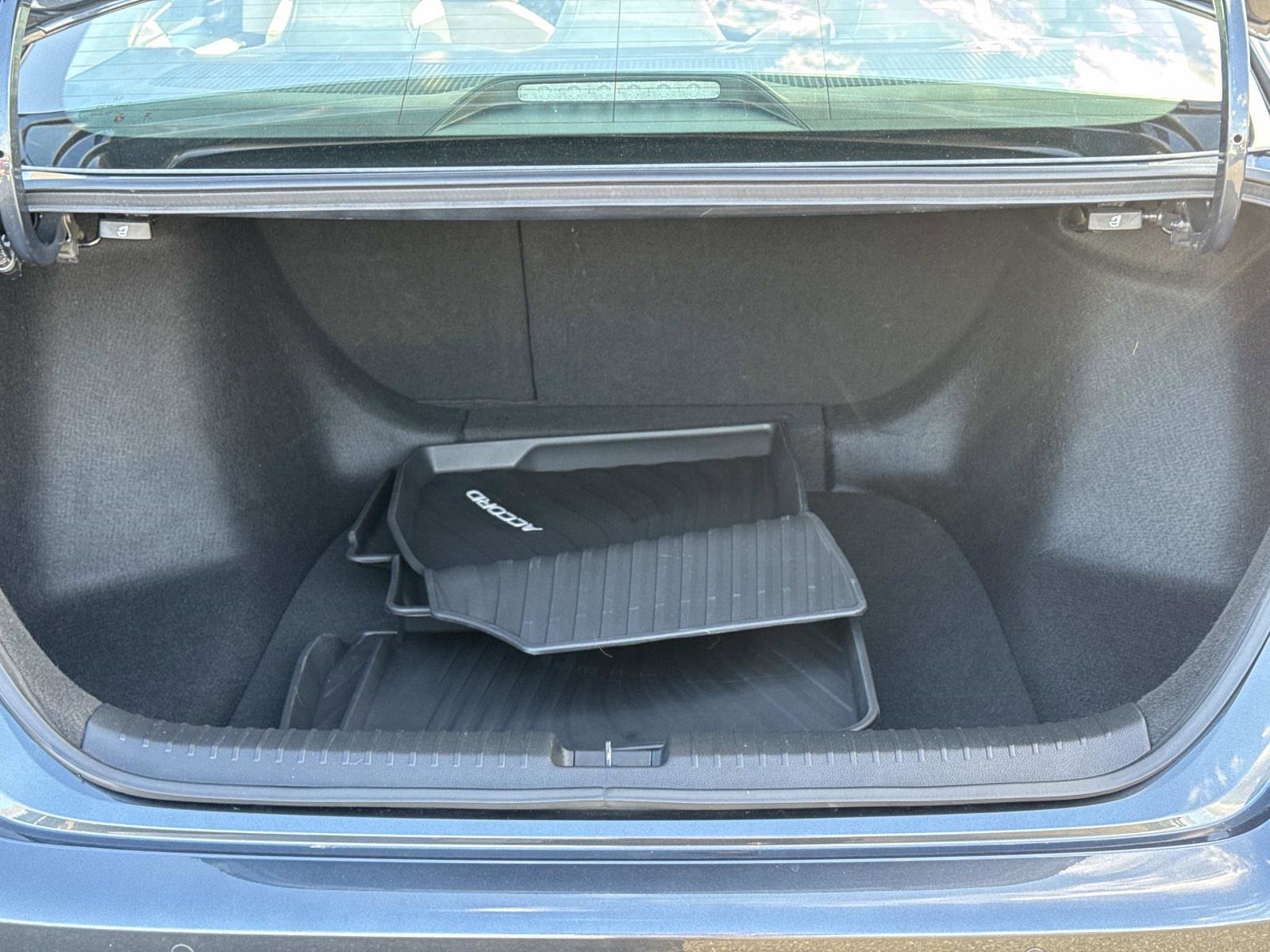 Certified 2025 Honda Accord EX-L image 16