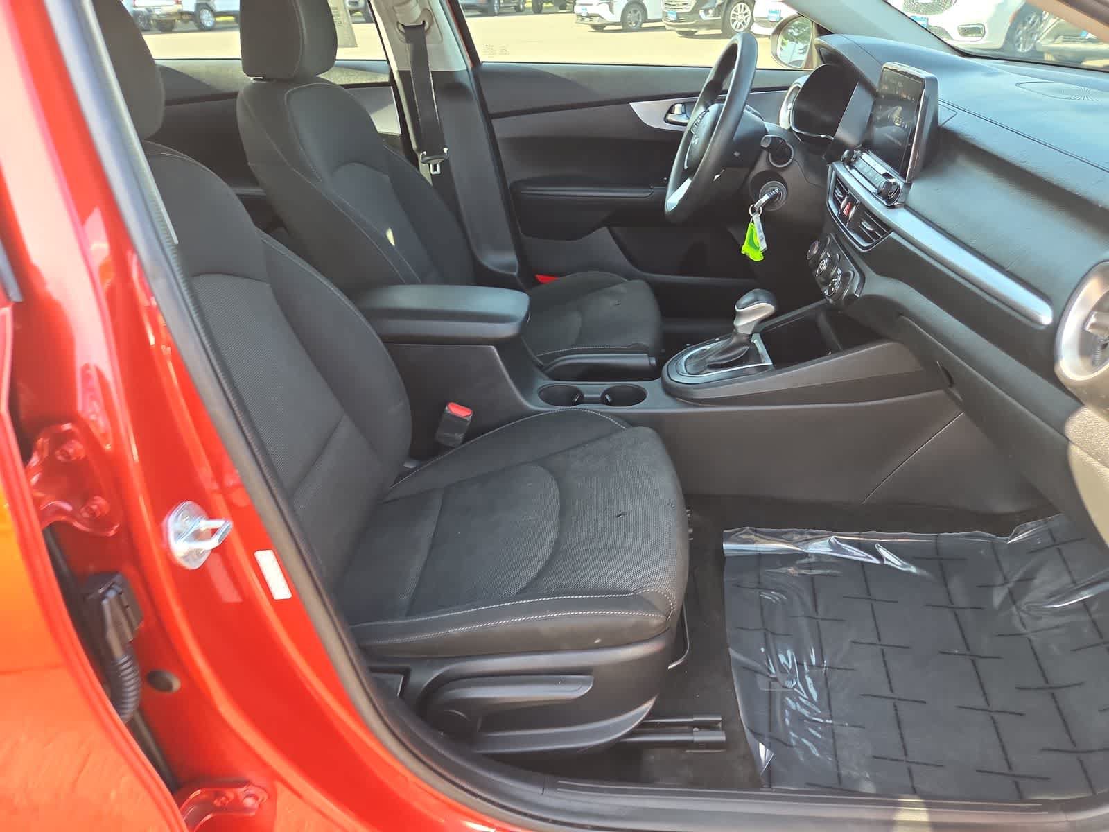 Used 2022 Kia Forte LXS FWD image 22