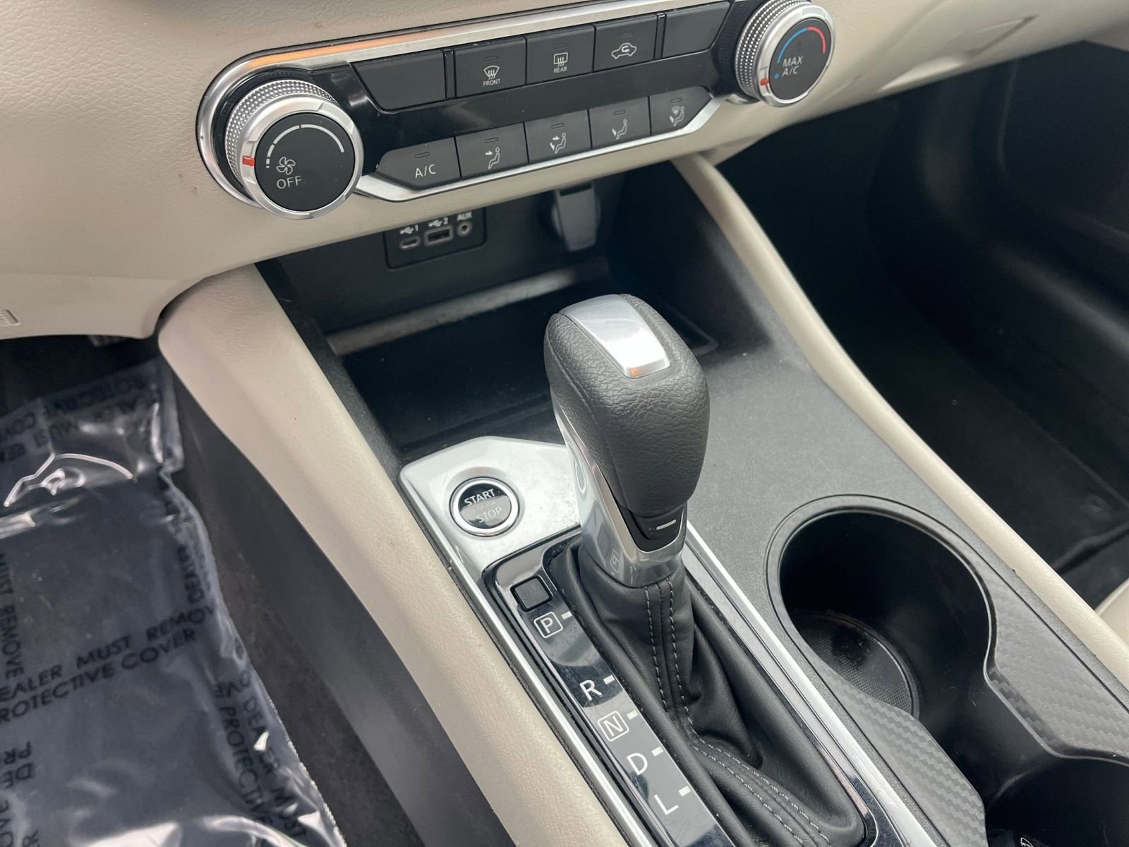 Used 2025 Nissan Altima 2.5 SV image 35