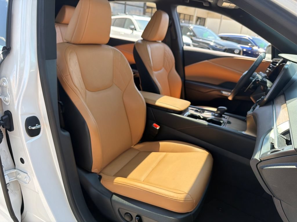 Used 2024 Lexus RX 350 Premium w/ Cold Area Package FWD image 31