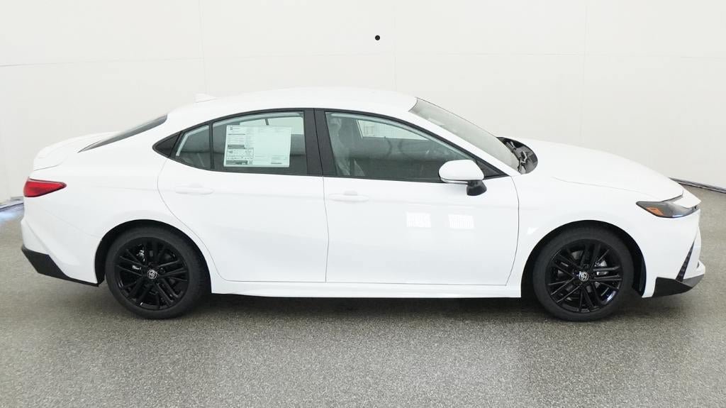 New 2026 Toyota Camry SE FWD image 11