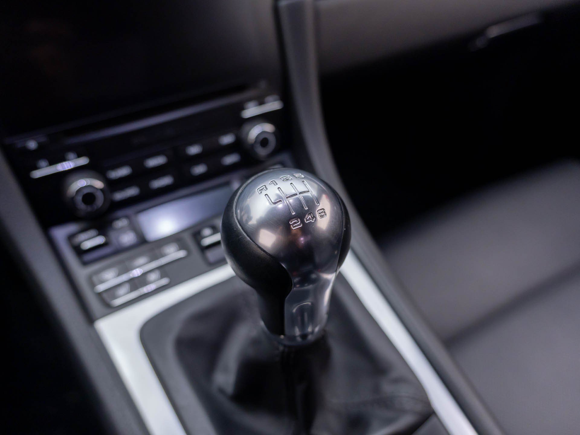 Used 2024 Porsche 718 Cayman RWD image 20