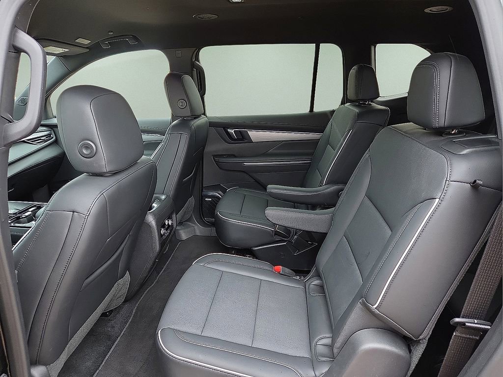 Used 2026 Buick Enclave Preferred FWD image 17