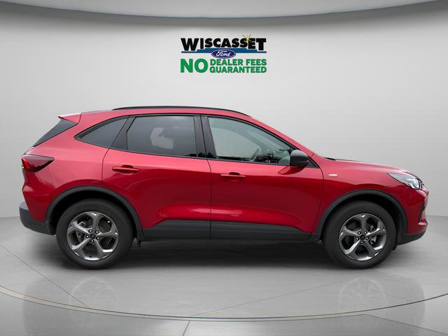 Used 2025 Ford Escape ST-Line w/ Cold Weather Package AWD/4WD image 6