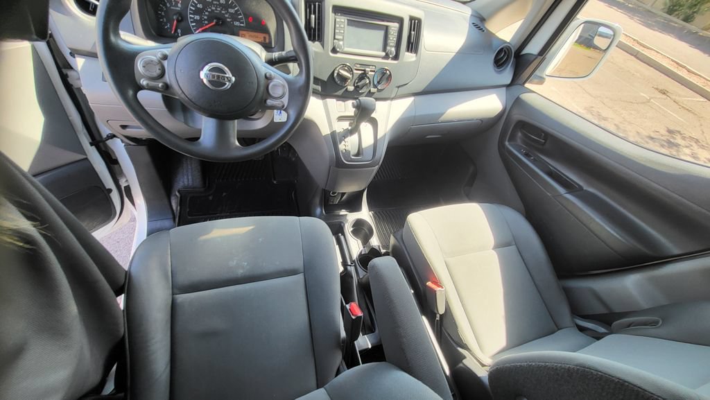 Used 2017 Nissan NV200 SV w/ Technology Package FWD image 5