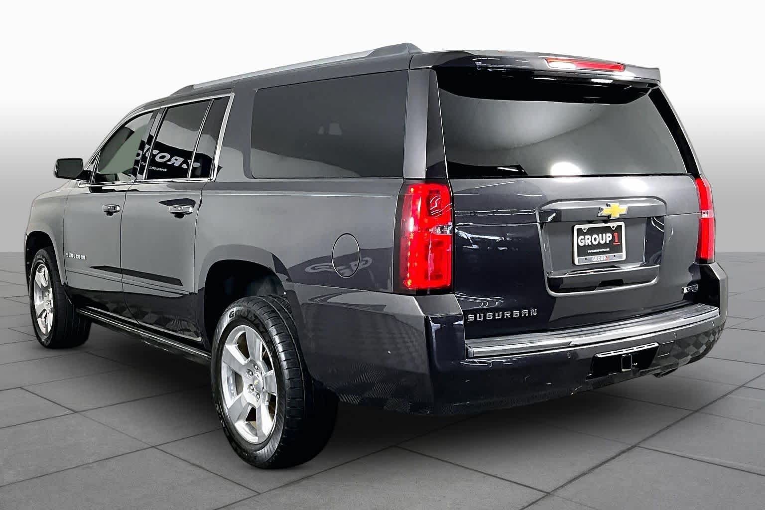 Used 2017 Chevrolet Suburban Premier AWD/4WD image 11
