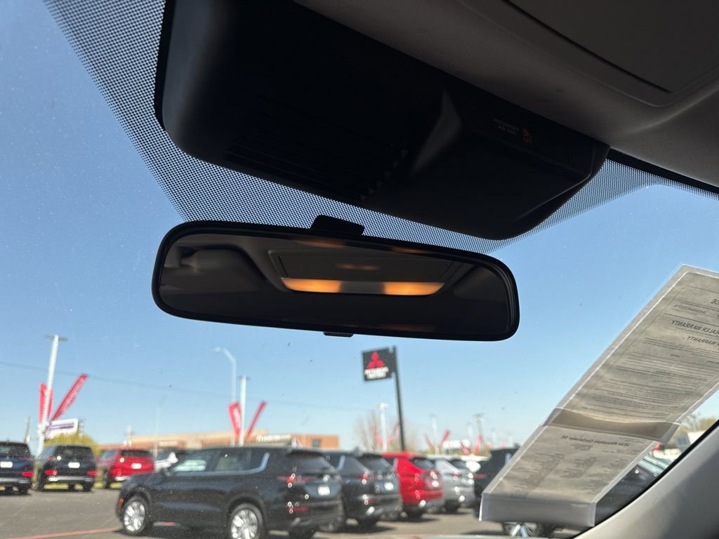 Used 2024 Mitsubishi Outlander SE FWD image 31