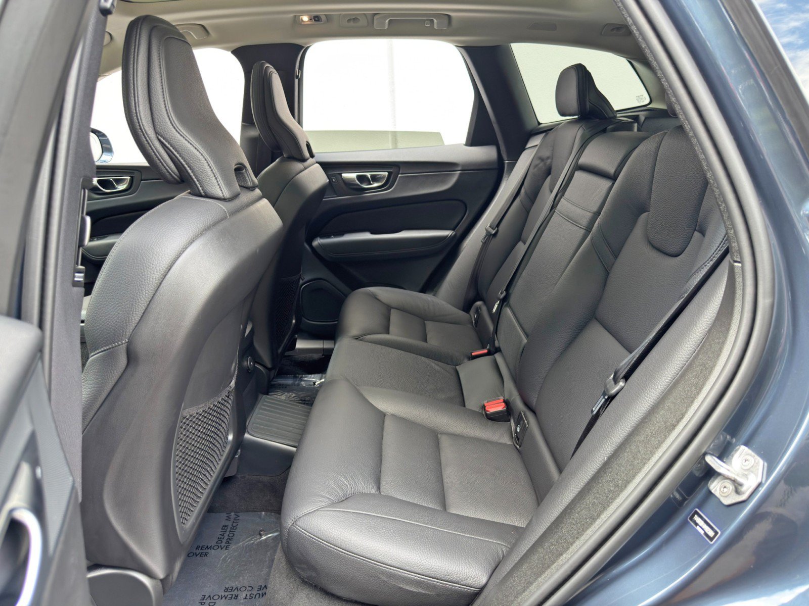 Used 2021 Volvo XC60 T8 Inscription Expression w/ Premium Package AWD/4WD image 40