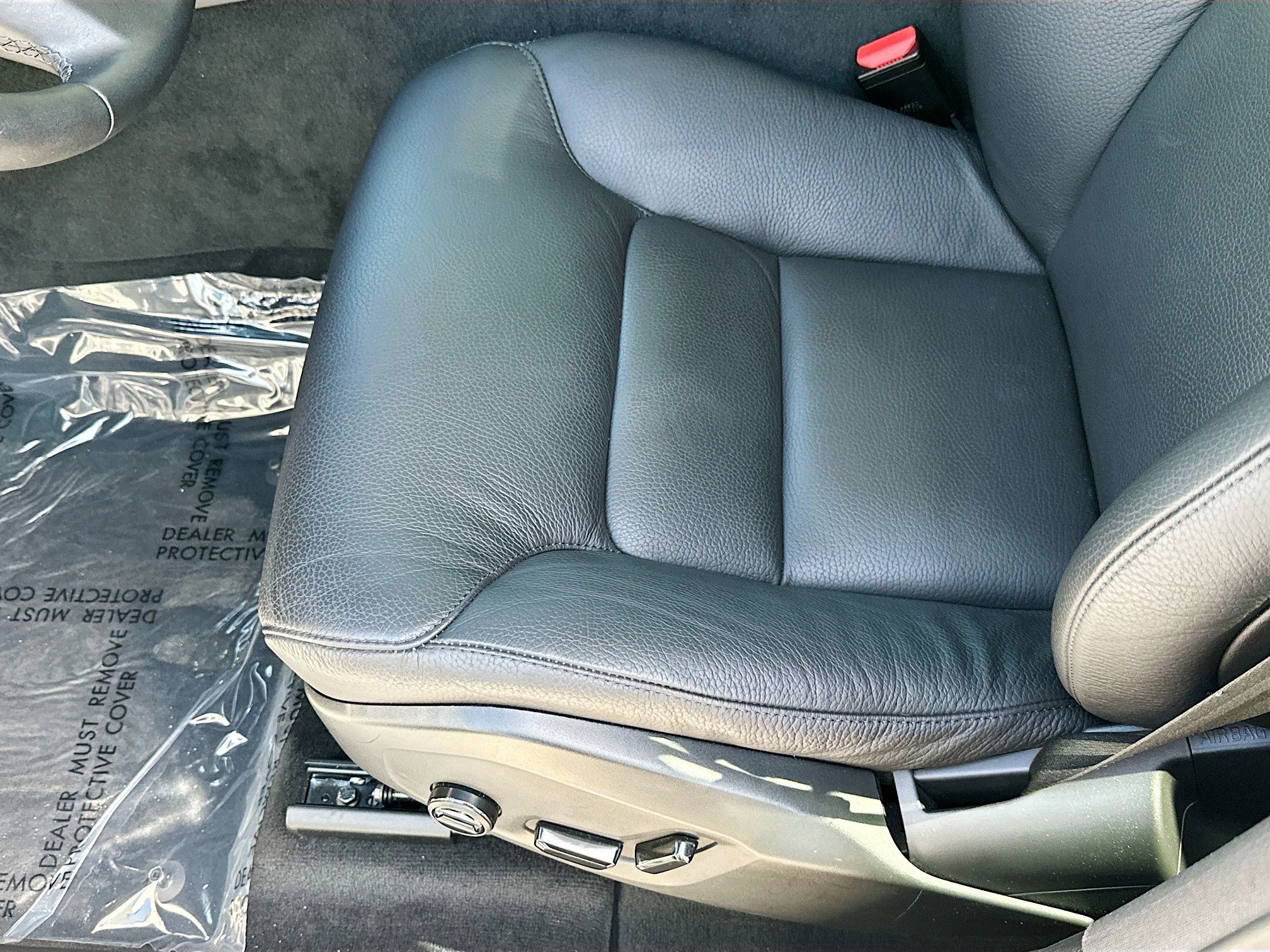 Used 2023 Volvo XC60 B5 Plus w/ Protection Package Premier image 18