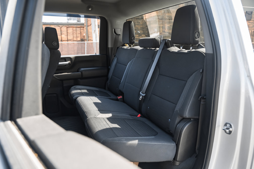 Used 2022 Chevrolet Silverado 2500 Custom w/ Custom Value Package AWD/4WD image 20