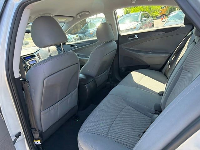 Used 2012 Hyundai Sonata GLS w/ Popular Equipment Pkg FWD image 10