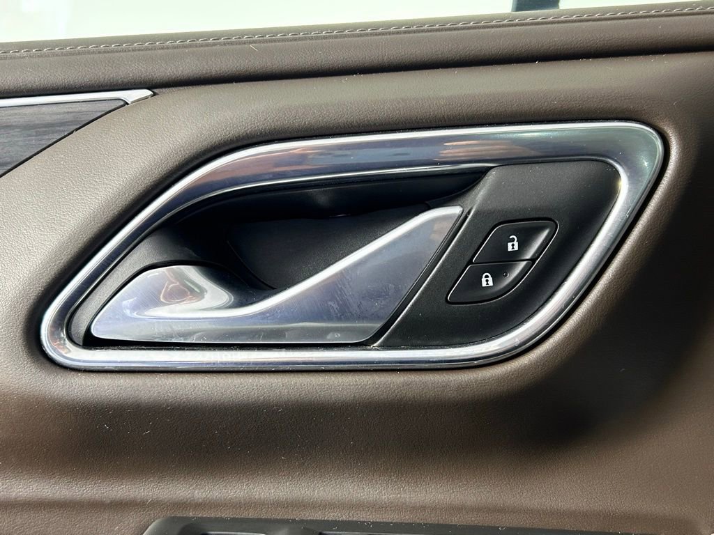 Used 2022 GMC Yukon SLT w/ SLT Premium Package image 33