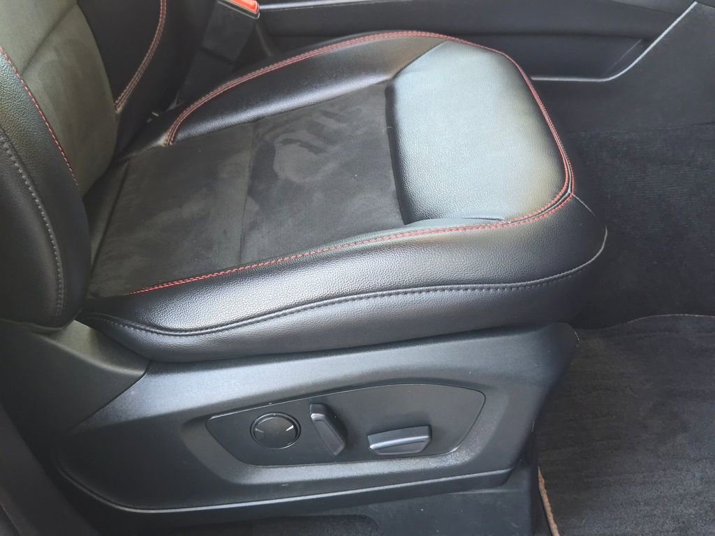 Used 2024 Ford Explorer ST-Line w/ Class IV Trailer Tow Package image 30