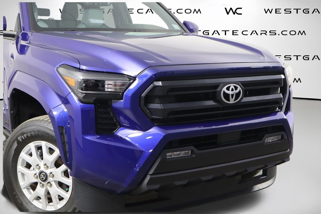 Used 2025 Toyota Tacoma SR5 AWD/4WD image 41