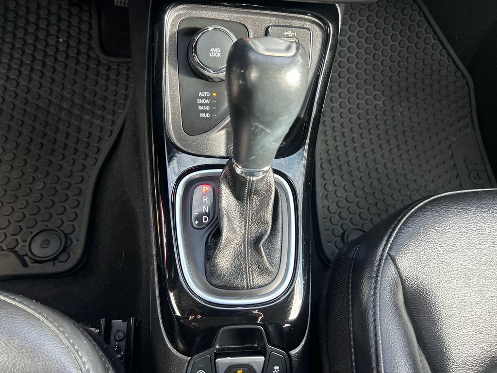 Used 2019 Jeep Compass Latitude AWD/4WD image 26