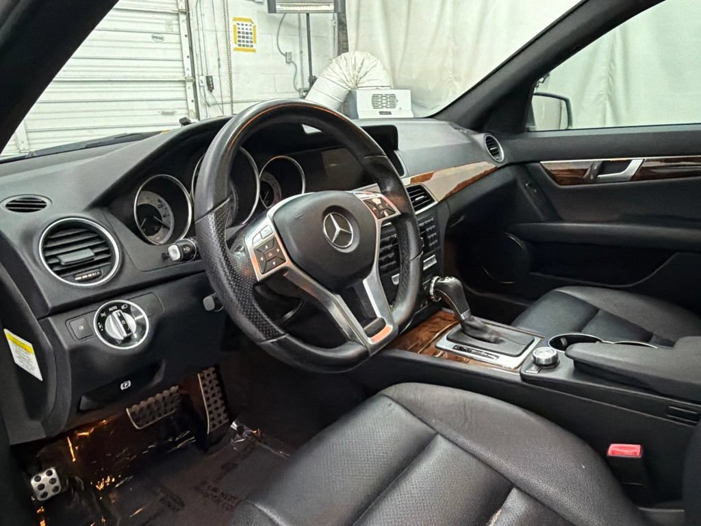Used 2013 Mercedes-Benz C 250 Sedan image 12
