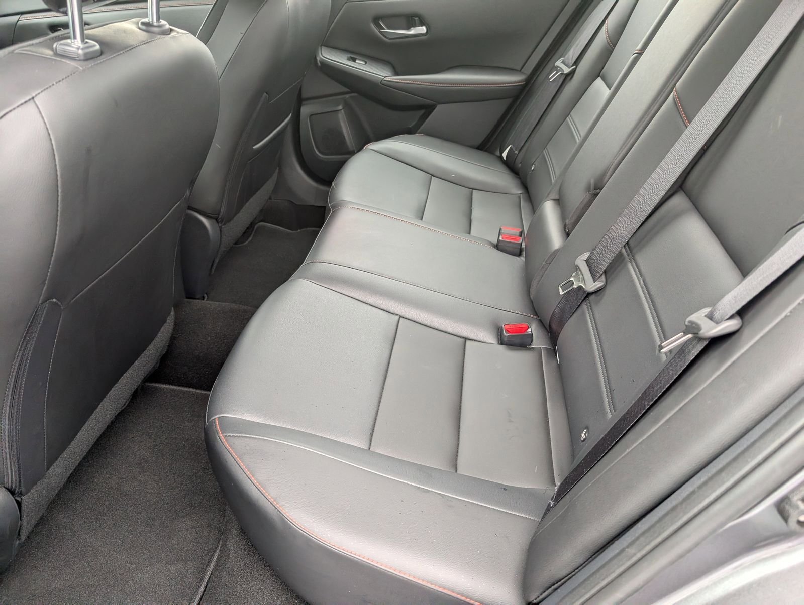 Used 2025 Nissan Sentra SR w/ SR Premium Package FWD image 28