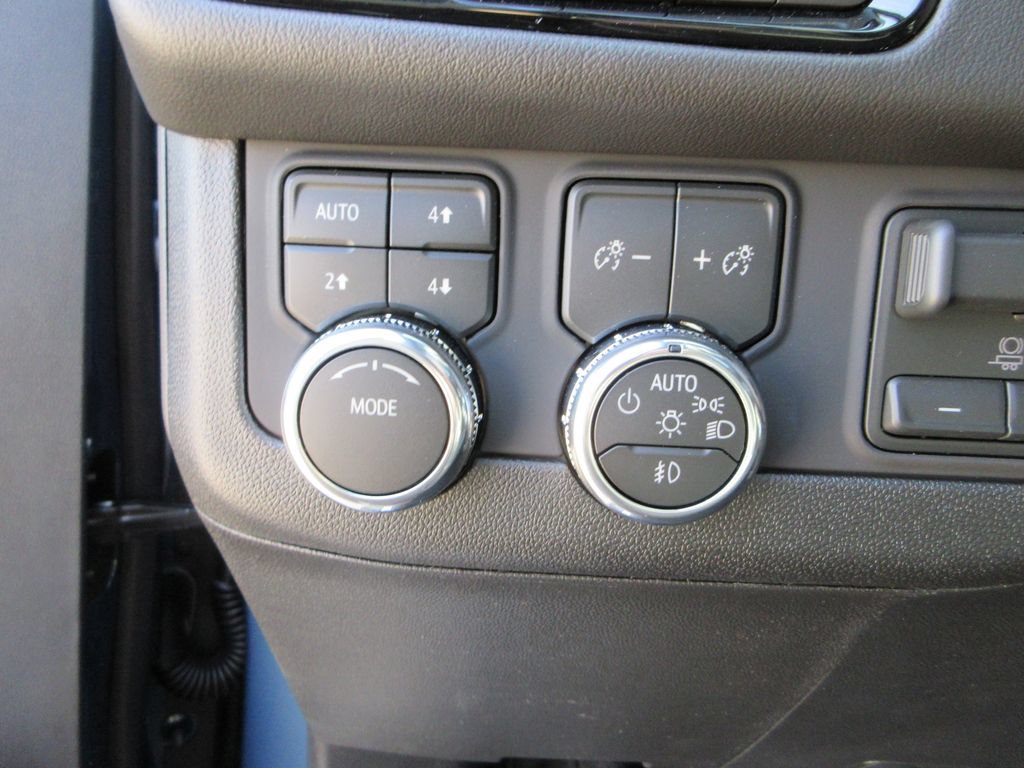 New 2026 GMC Yukon XL Elevation w/ Elevation Premium Package AWD/4WD image 17