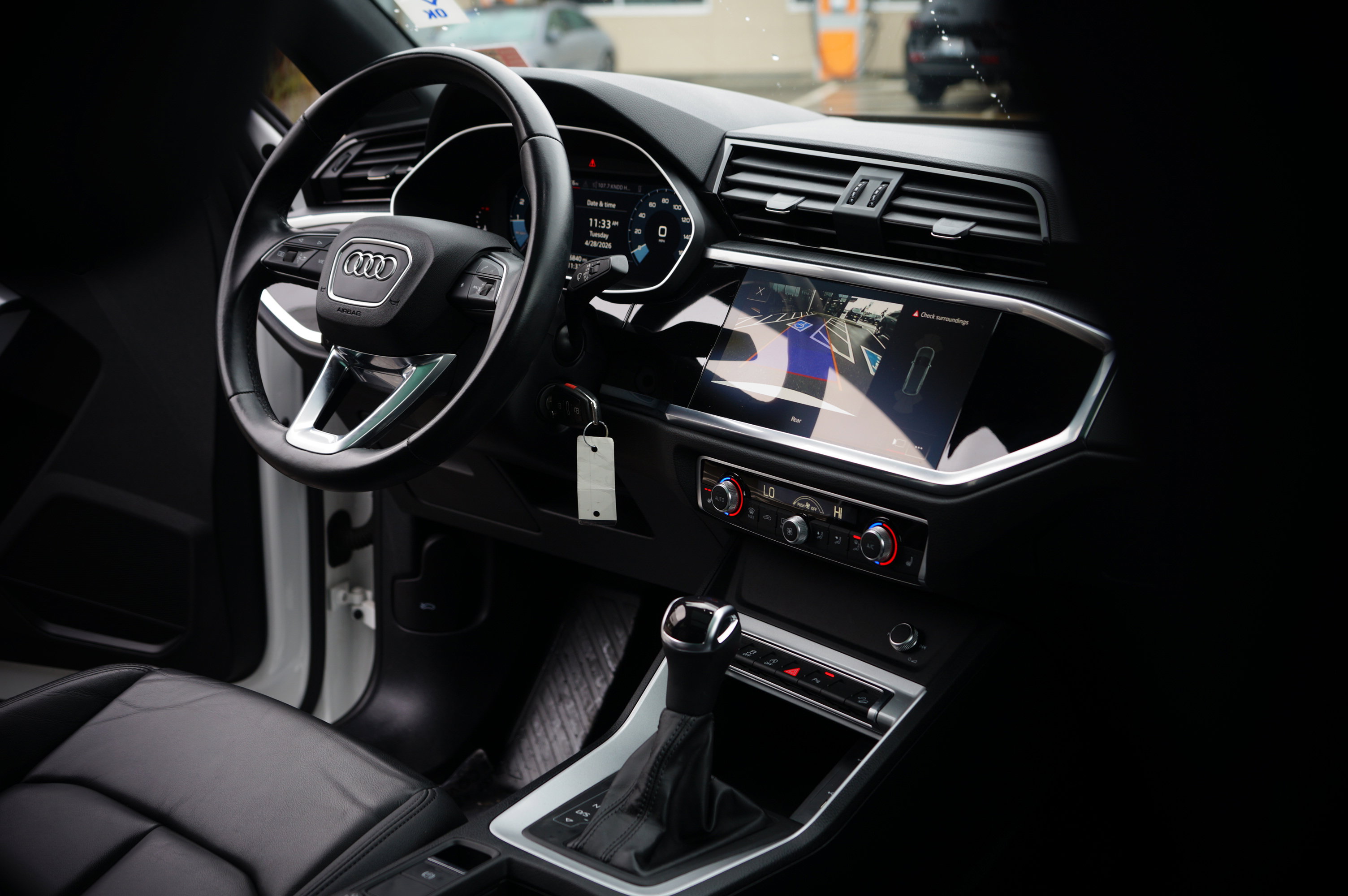 Used 2023 Audi Q3 2.0T Premium AWD/4WD image 24